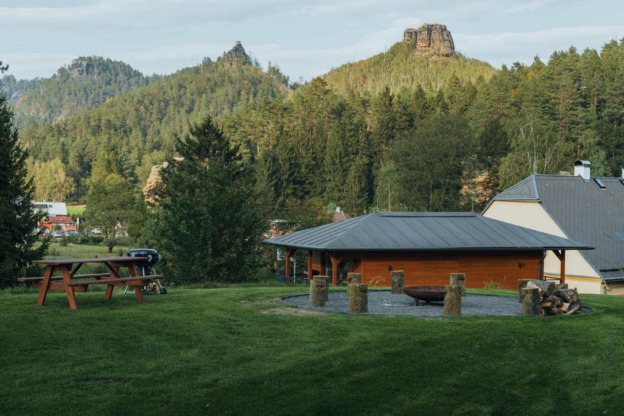 Natur Resort Jetrichovice Esterno foto